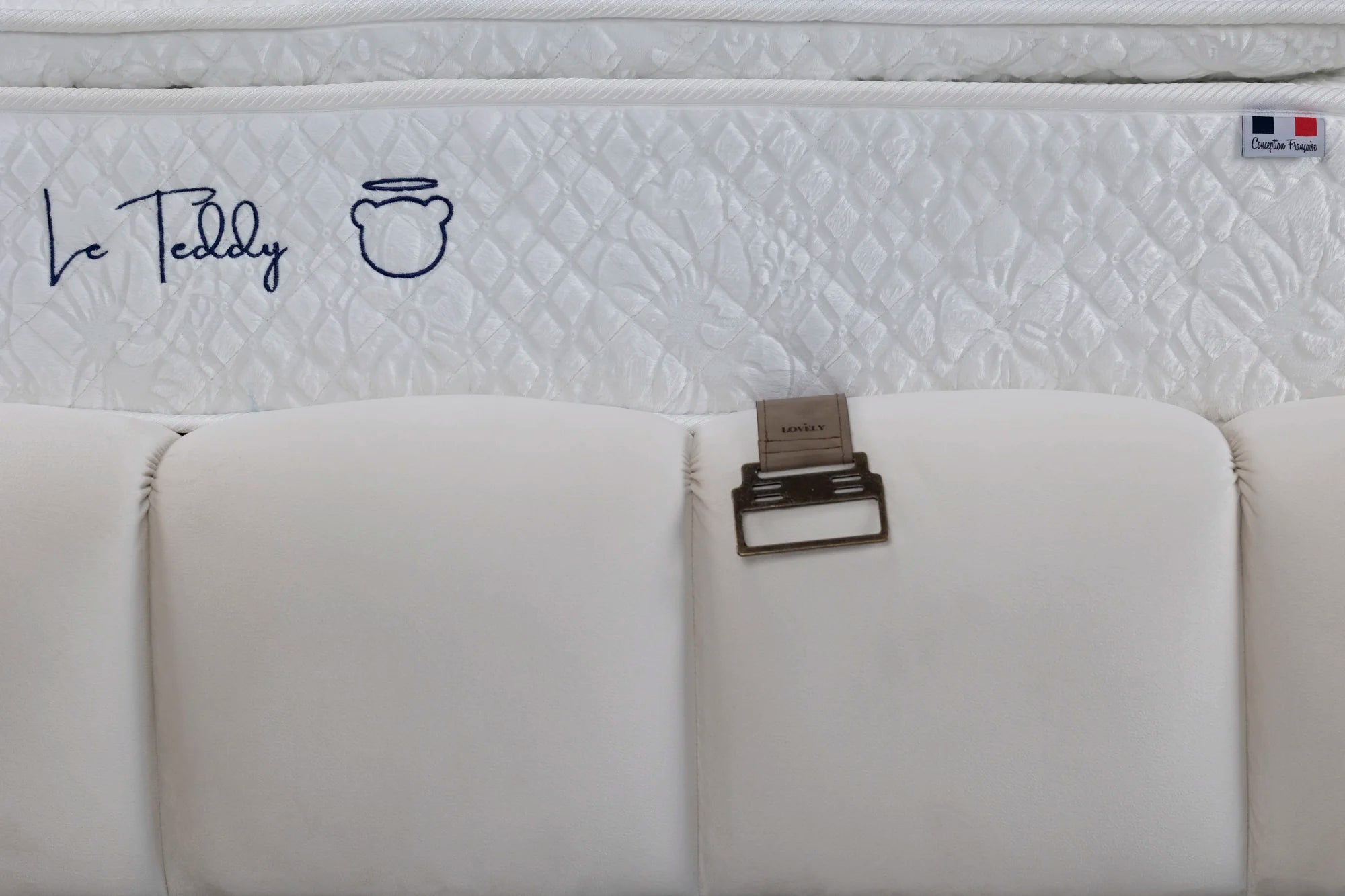 Matelas Teddy White - 30 cm - Surmatelas Peluche - Confort Douillet